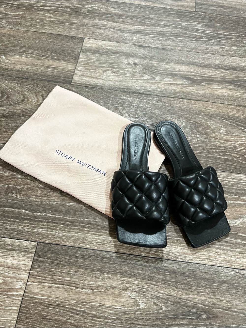 Bottega Veneta Nappa Matelassé Padded Flat Sandals size US 5 or EUR 35